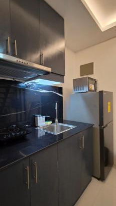 Luzon Apartment | 2BR Bi-Level BGC Skyline 150mbps WiFi