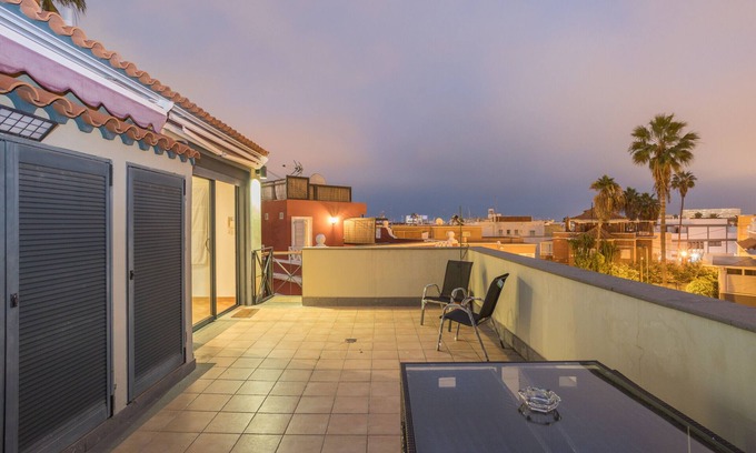 Las Palmas de Gran Canaria Ski Chalet | 2BR Penthouse with Terrace and City views