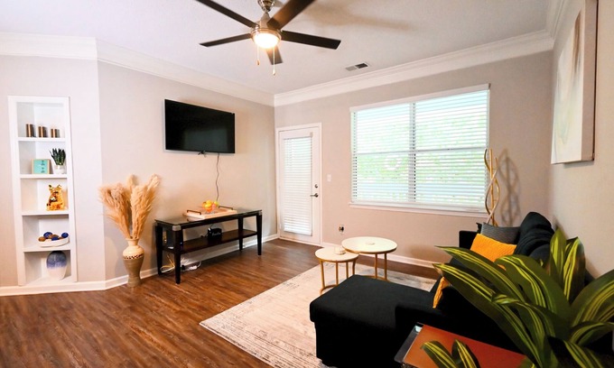 Huntersville Apartment | 2BR Sanctuary - Gated Community, Pool, Gym, Pet-Friendly Near Birkdale Village.