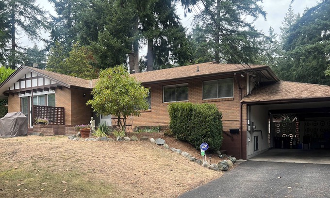 Delta House | 3 BED 1 BATH | DELTA | SUNSHINE HILLS