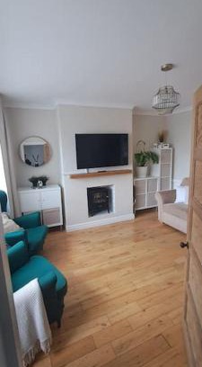 Canton House | 3 Bed Home sleeps 6 in Heart of Cardiff Free Parking