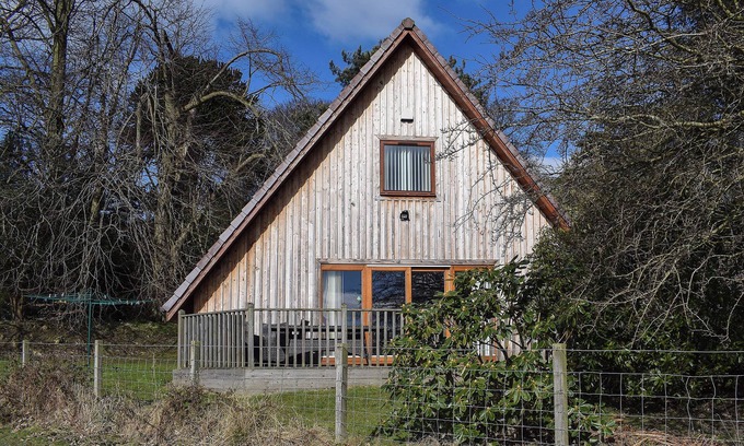 Dunfermline Cottage | 3 bedroom accommodation in Oakley, near Dunfermline