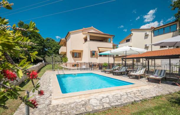 Kadumi House | 3 bedroom accommodation in Porec