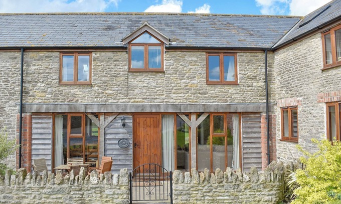 Sherborne Cottage | 3 bedroom accommodation in Leigh, near Sherborne