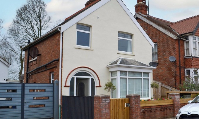 Skegness Cottage | 3 bedroom accommodation in Skegness