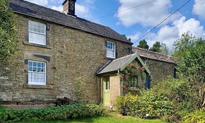 Hollinsclough Cottage | 3 bedroom accommodation in Leek