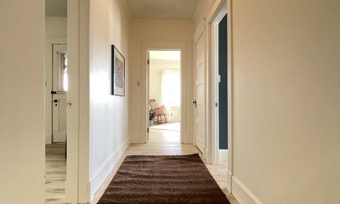 Butte Apartment | 3 Bedroom Apartment.