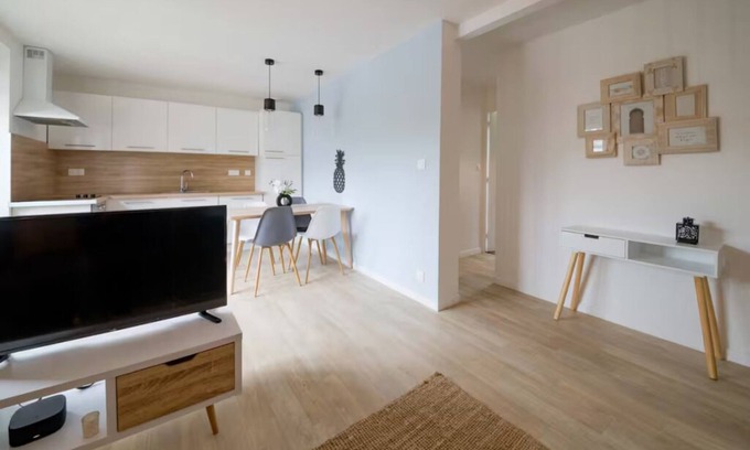 Downtown Apartment | 3-bedroom apartment with garden & veranda