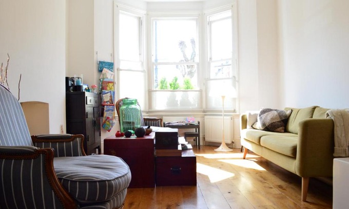 Queen's Park Apartment | 3 Bedroom Home With Garden Near Notting Hill
