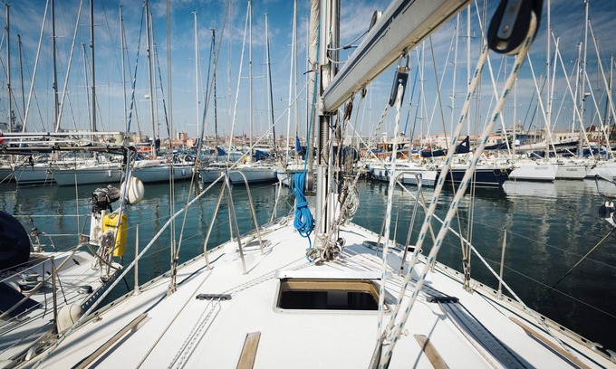 Old Town Boat Rental | 3 Bedroom Houseboat in Catania