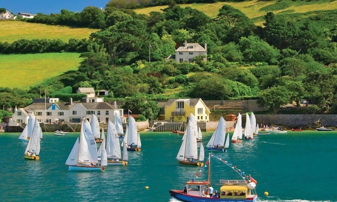 Salcombe House | 3 Combehaven