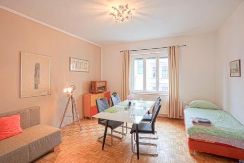 Zentrum-Nordwest Apartment | 3-Raum Monteurswohnung an der Arena