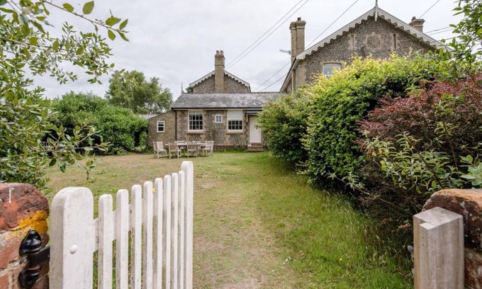 Leiston House | 3 Shellpit Cottages, Thorpeness