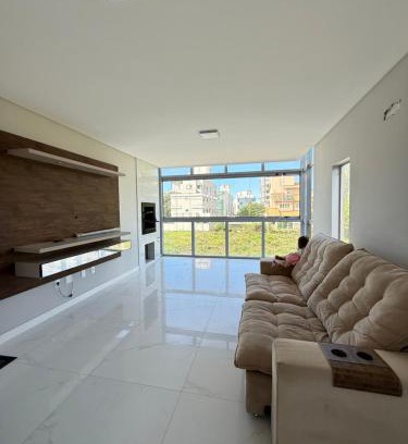 Mariscal Apartment | 3 suítes a 150m do mar na Praia Mariscal
