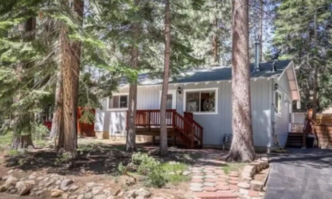 Pioneer Trail House | 30 day rental in beautiful Tahoe Paradise