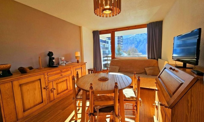 Plan Peisey Apartment | 30m from ski slopes, 3rd floor, balcony, tv, ski locker, 30m², Peisey-Vallandry