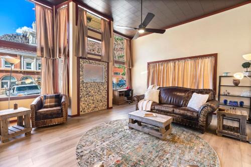 Ouray House | 325 6th Ave Unit A