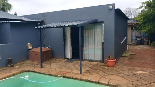 Pretoria House | 329 on 30th Avenue Villieria Jimmy