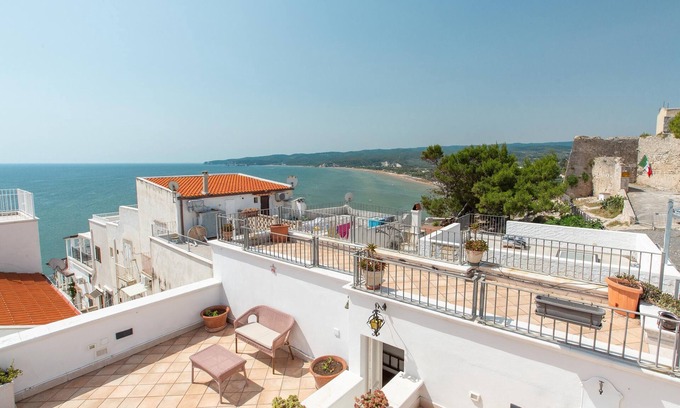 Vieste Apartment | 3556 Dimore al Castello - App. by Barbarhouse