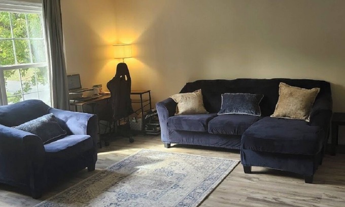Stafford House | 3bedroom 2bath house 45 minutes to DC, near Quantico, Fredericksburg Stafford VA