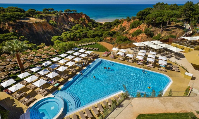 Olhos D'Agua Apartment | 3HB Falésia Garden
