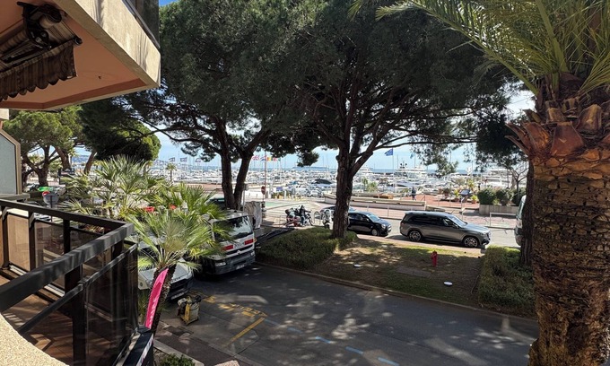Mandelieu-la-Napoule Beach Apartment | 3P04 Swimming pool, sea view 3-room apartment air-conditioned