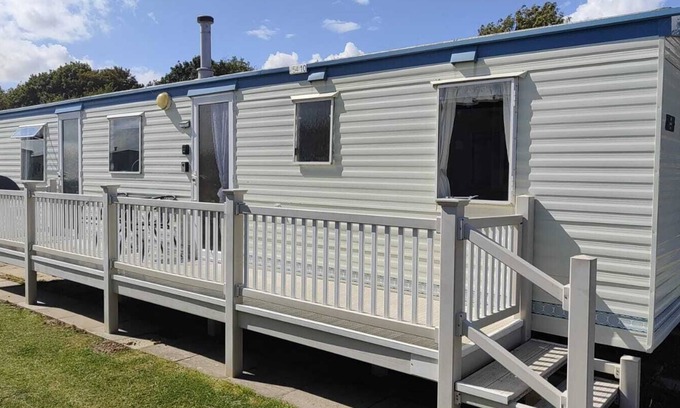 Skegness Other | 4-bed Seaside Caravan Free Wifi Pet Frie