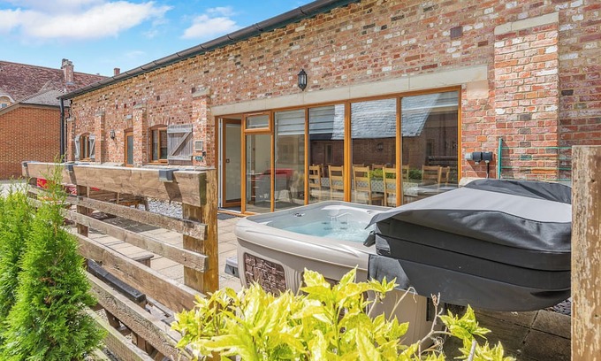Woolland Apartment | 4 bedroom accommodation in Blandford Forum