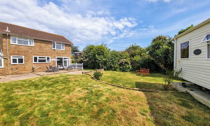 Seaview Cottage | 4 bedroom accommodation in Seaview