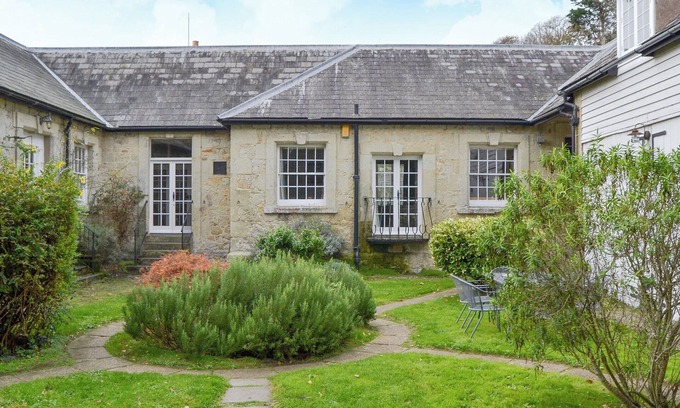 Ventnor Cottage | 4 bedroom accommodation in St Lawrence, near Ventnor