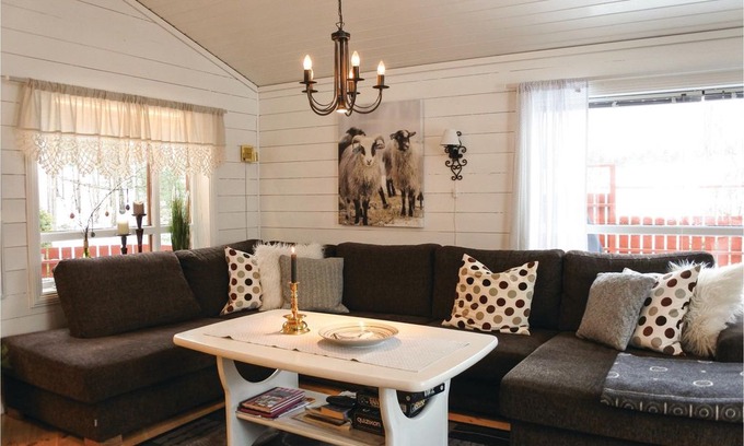 Risor House | 4 bedroom accommodation in Søndeled