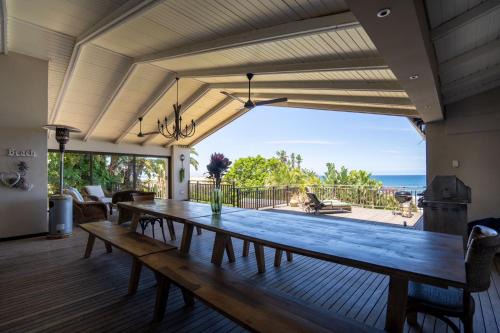 Selection Beach House | 4 Bedroom Beach House on 4th Ave