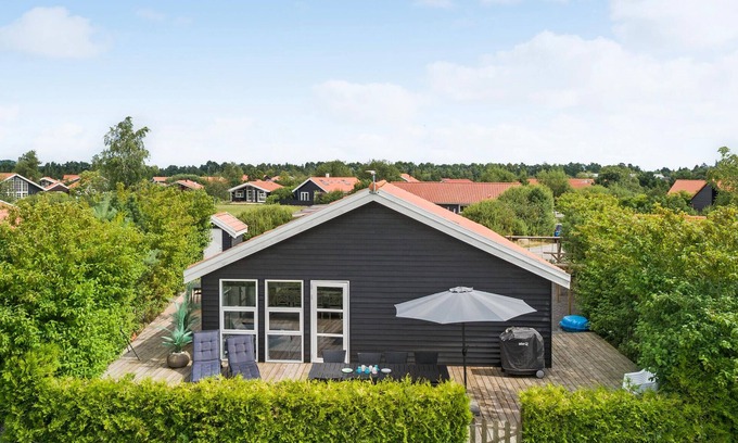 Marielyst House | 4 bedroom beautiful home in Væggerløse