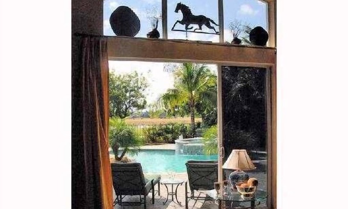 Wellington House | 4 bedroom home very close to horse show with private pool in PB Polo Club