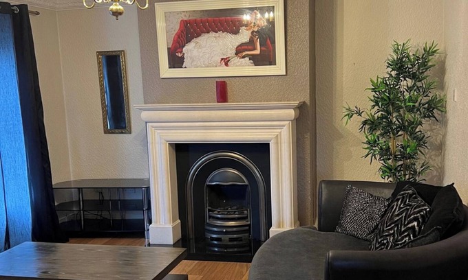 Newry House | 4 Bedroom House in Newry Central