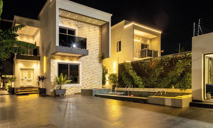 East Legon Apartment | 4-bedroom luxury en-suite apartment In Accra
