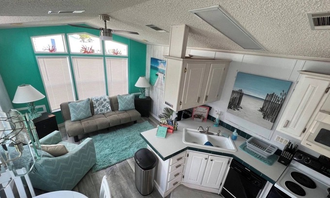 Campbell House | 4 miles away from Disney & theme parks, Entire place 1 bedroom,1 bath, kitchen