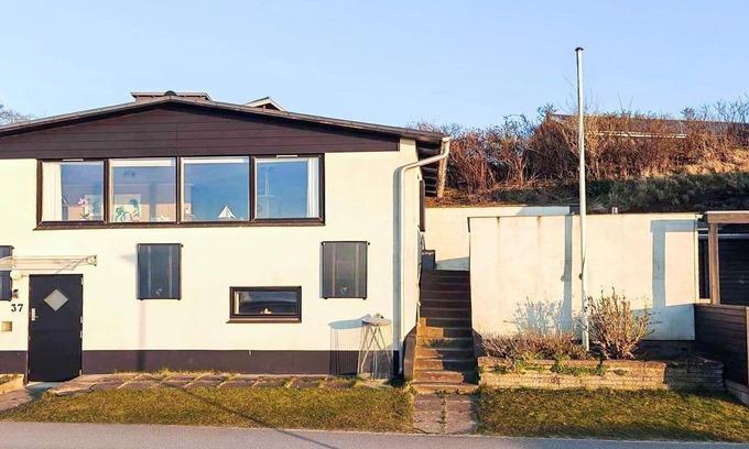 Hvalpsund House | 4 person holiday home in Farsø-By Traum