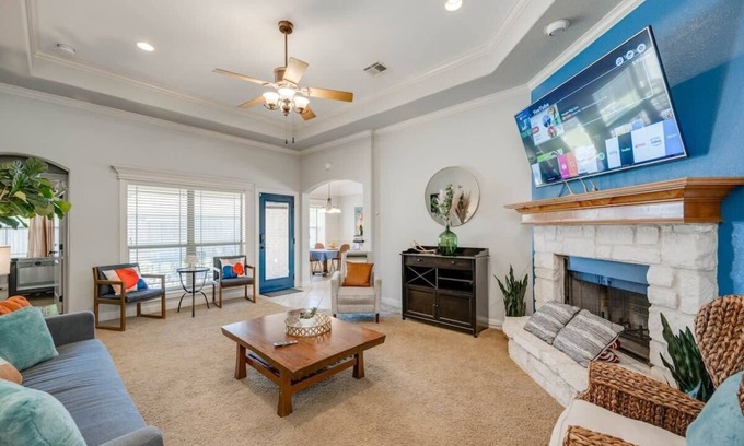 Wellborn House | 4b/3b, Game Day, Close2A&M & Tournaments, Pool/Pickleball