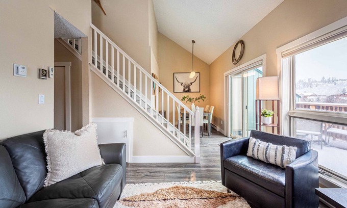 Fraser Condo | 4BR Mountain Family Retreat, Fireplace + Views, 6 Mi to Ski Resort