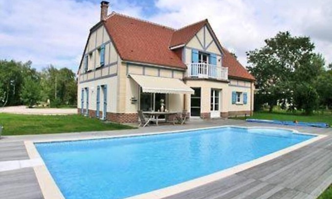 Le Touquet-Paris-Plage Villa | 5 Bedrooms Villa In Le Touquet-Paris-Plage