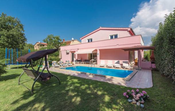 Kadumi House | 5 bedroom accommodation in Porec