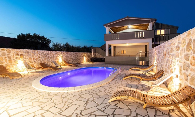 Sopot House | 5 bedroom gorgeous home in Podlug