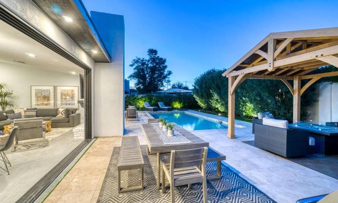 Casa Del Mar Villa | 5 min from Old Town Heated Pool Luxury and Coffee