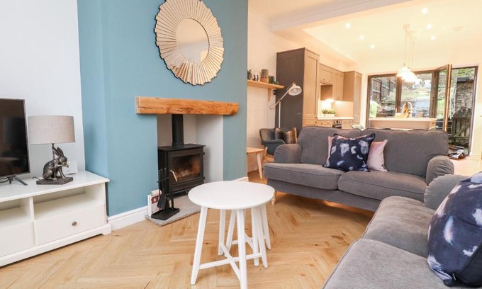 Haworth House | 5 Myrtle View