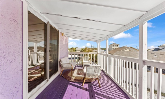 Biltmore Beach House | 5218 Beach Dr C