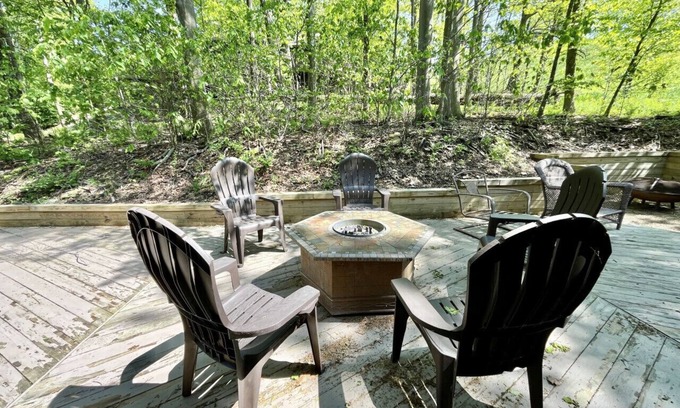 Hidden Valley Apartment | 539 Imperial Rd, Somerset, PA 15501, USA