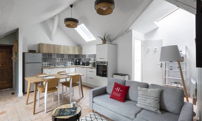 Nantes Centre Apartment | 55 m² Apartment ∙ 2 bedrooms ∙ 4 guests