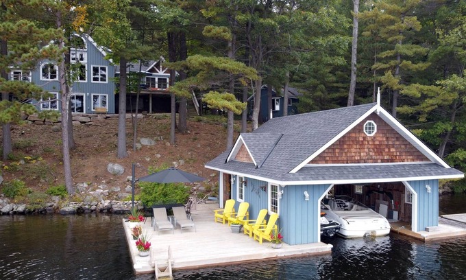 Rosseau Cottage | 5bdrm, 4bath, Boathouse, 2 bdrm Bunkie, all day sun!