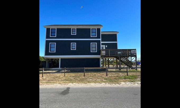 Yaupon Beach House | 5BR/4BA Home - REMODELED, Oceanfront, Close to Pier, Sleeps 10